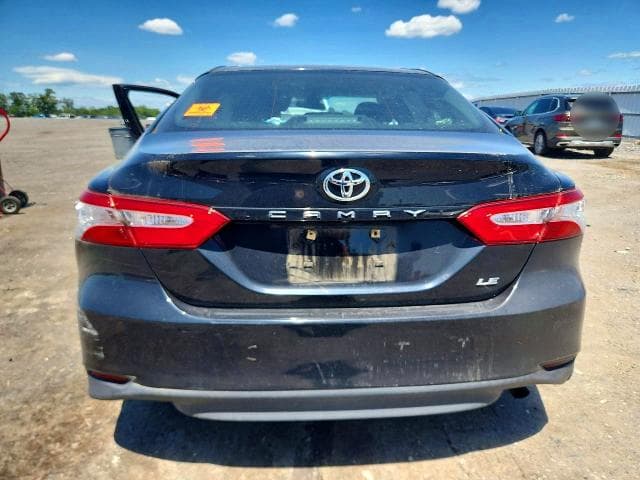 2018 TOYOTA CAMRY LE 6