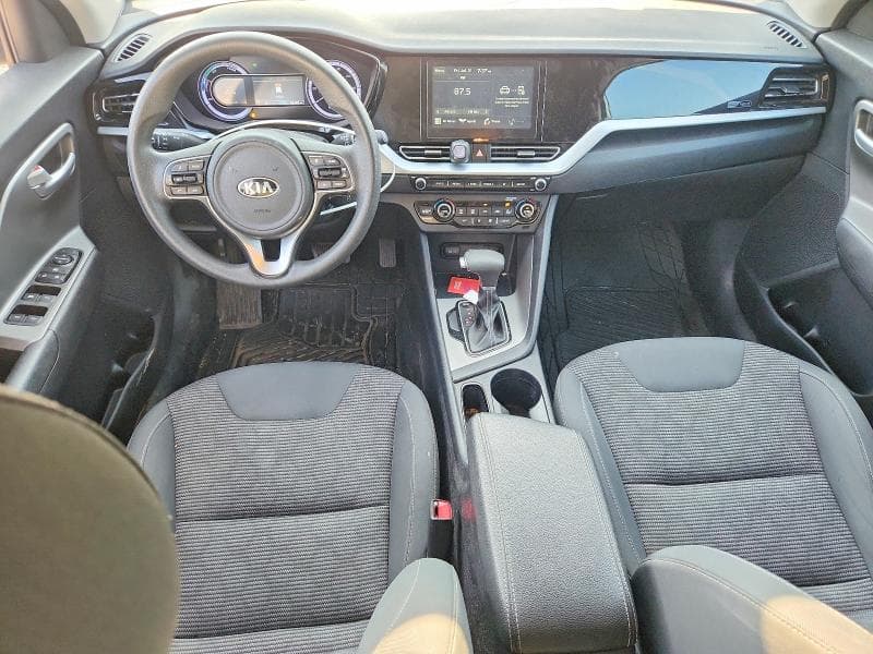 2021 KIA NIRO LX 8