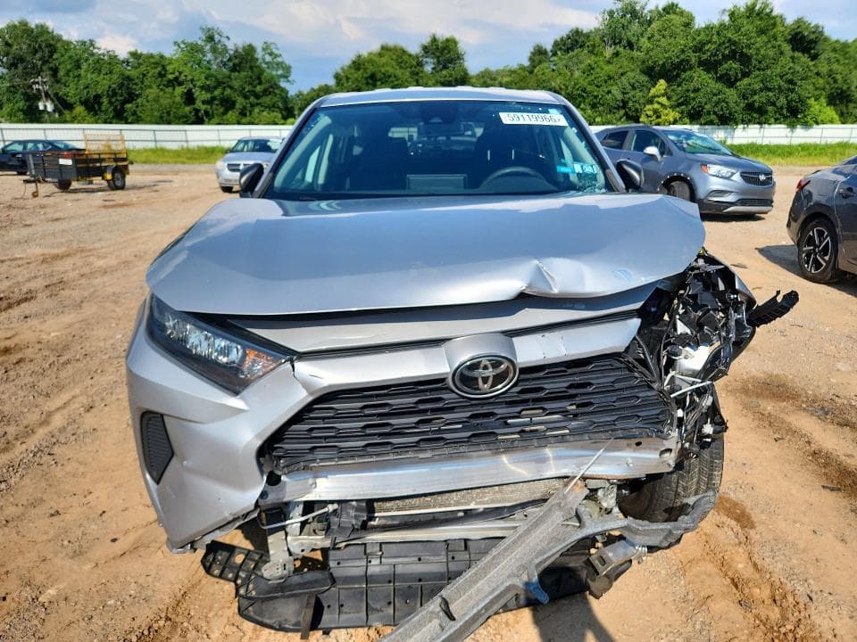 2022 TOYOTA RAV4 LE 5