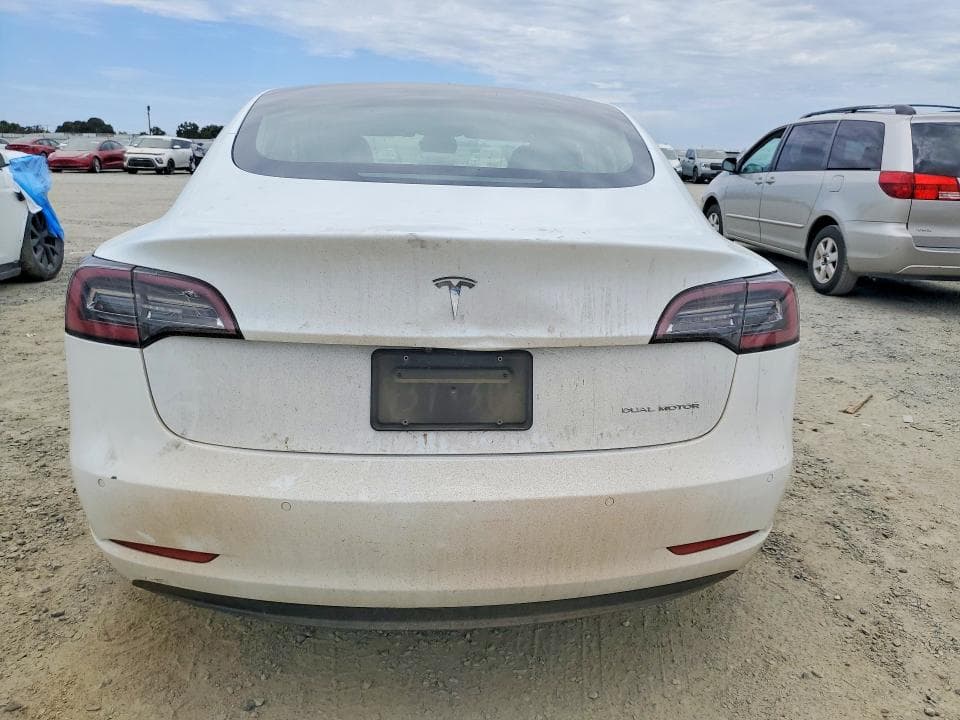 2020 TESLA MODEL 3 6