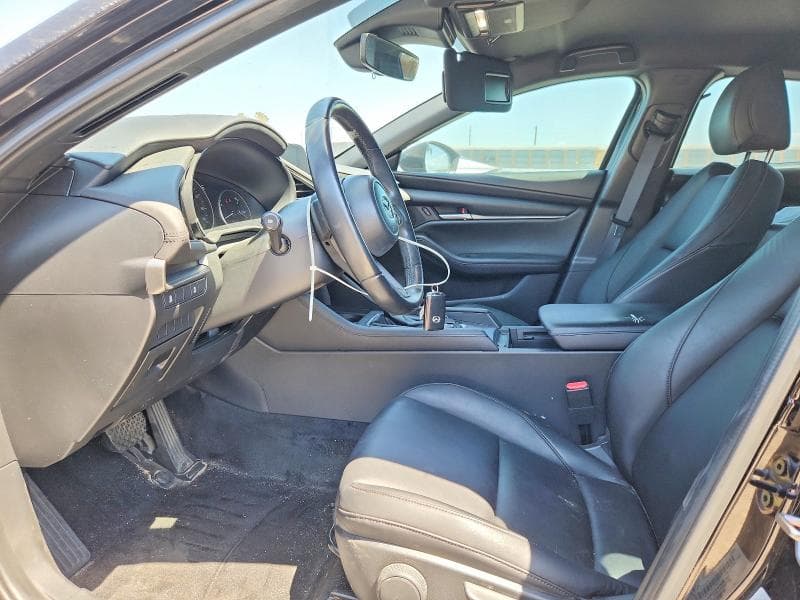 2023 MAZDA 3 SELECT 7