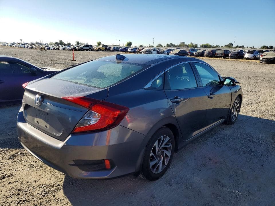 2017 HONDA CIVIC EX 3