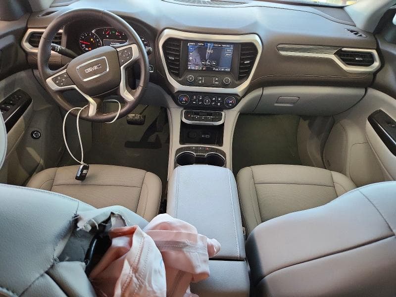 2023 GMC ACADIA SLT 8