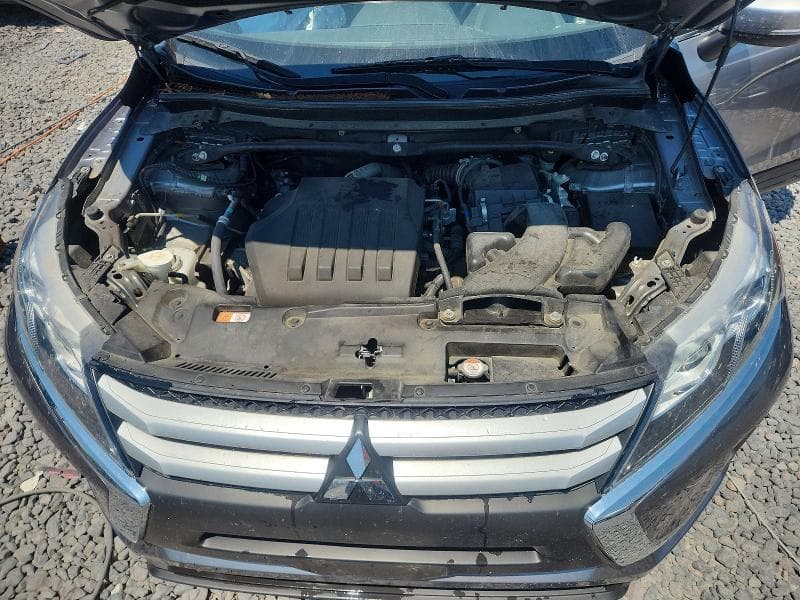 2020 MITSUBISHI ECLIPSE CROSS ES 12