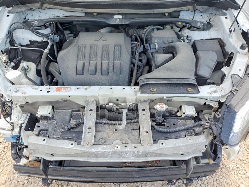 2022 MITSUBISHI ECLIPSE CROSS SE 12