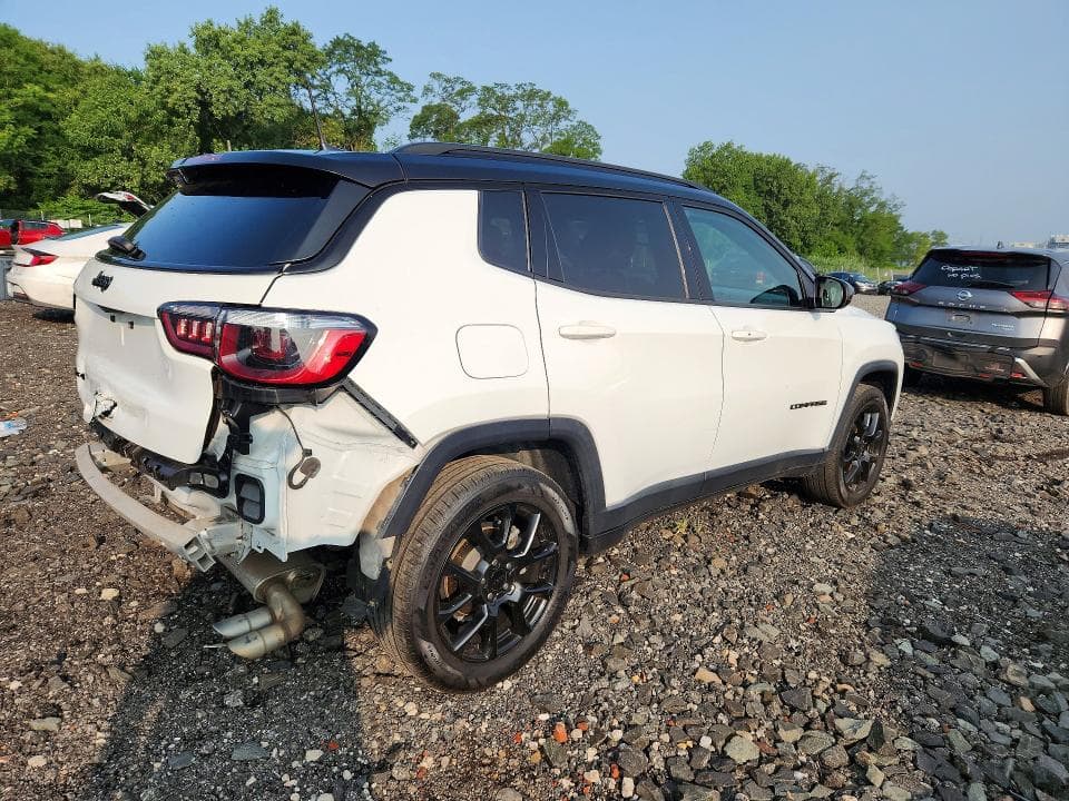 2022 JEEP COMPASS LATITUDE 3