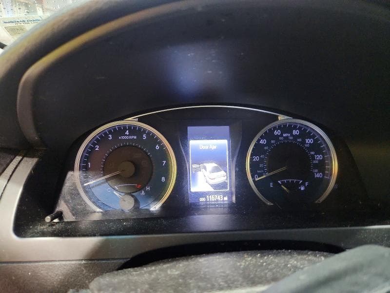 2017 TOYOTA CAMRY LE 9