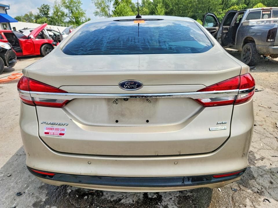 2017 FORD FUSION SE 6