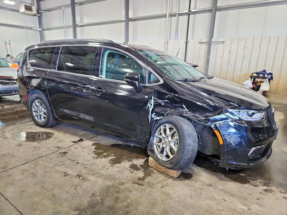 2021 CHRYSLER PACIFICA TOURING 4