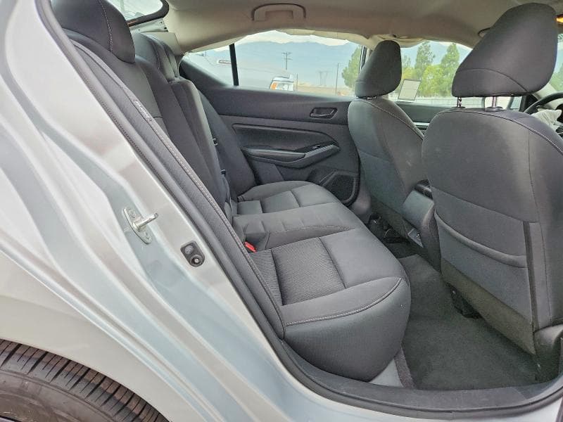 2023 NISSAN ALTIMA SV 10