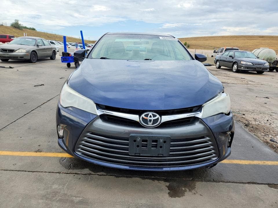 2017 TOYOTA CAMRY LE 5