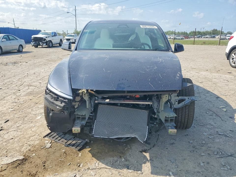 2026 TESLA MODEL Y 5