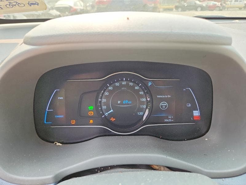 2021 HYUNDAI KONA ULTIMATE 9