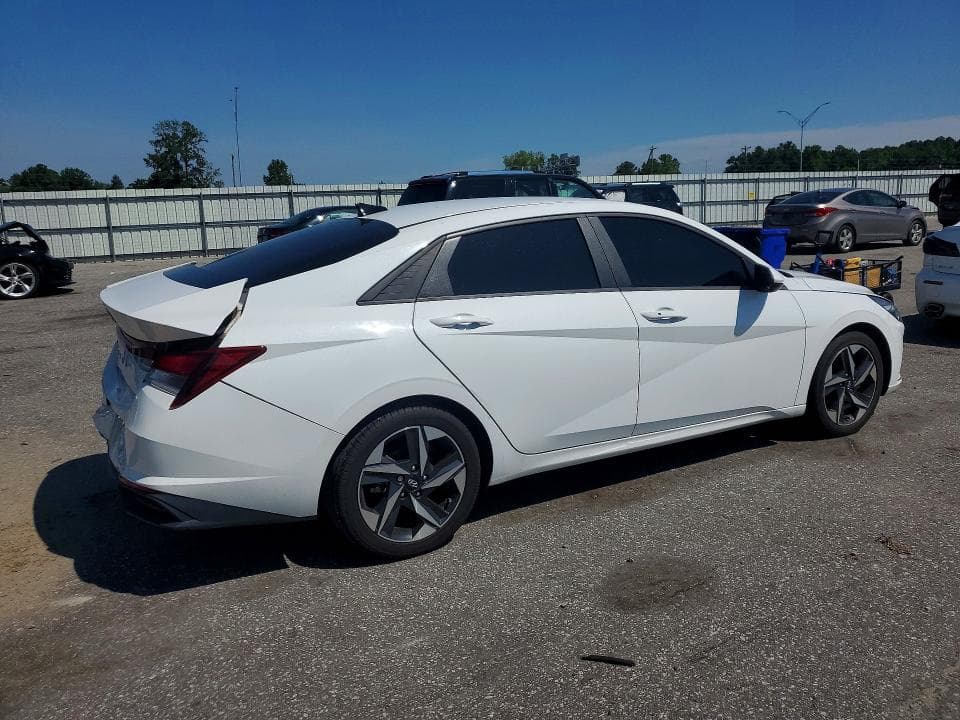2023 HYUNDAI ELANTRA SEL 3