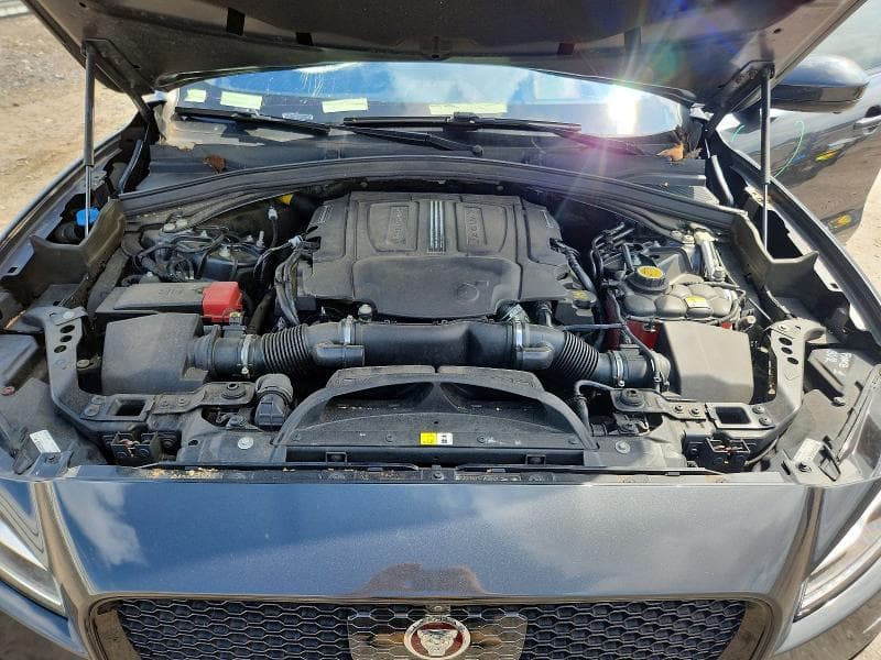 2018 JAGUAR F-PACE S 12
