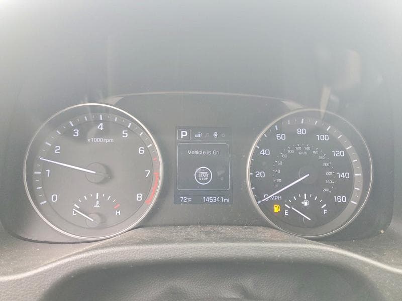 2017 HYUNDAI ELANTRA SE 9