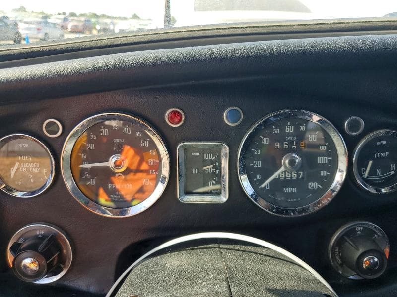 1976 MG MGB 9