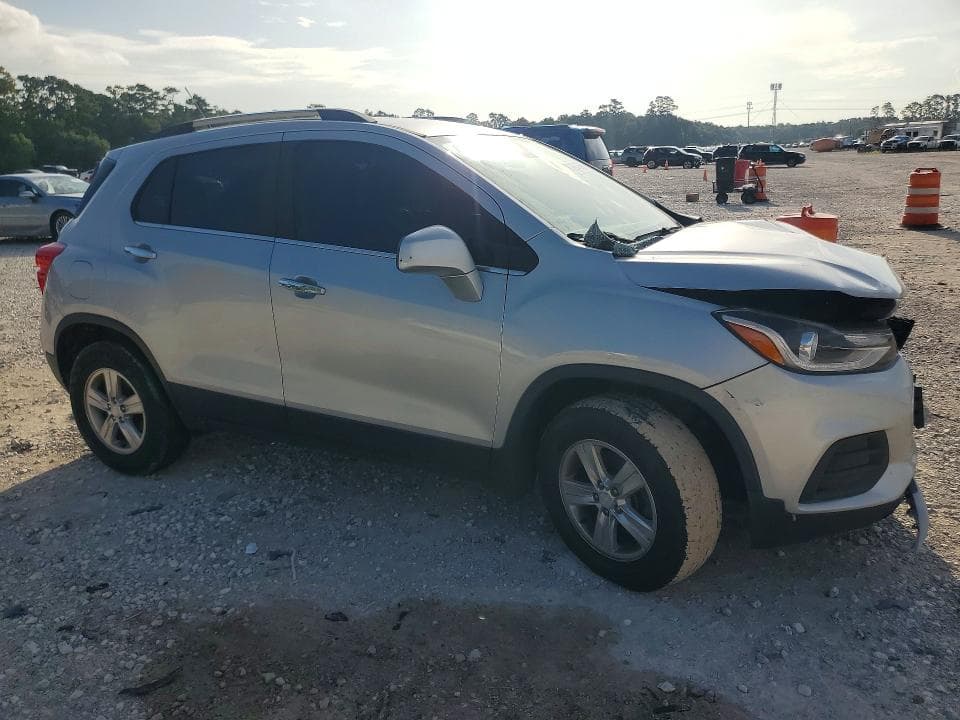 2018 CHEVROLET TRAX 1LT 4
