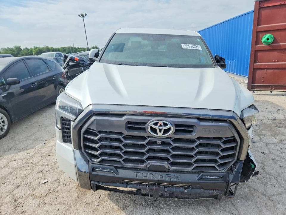 2025 TOYOTA TUNDRA PLATINUM HV 5