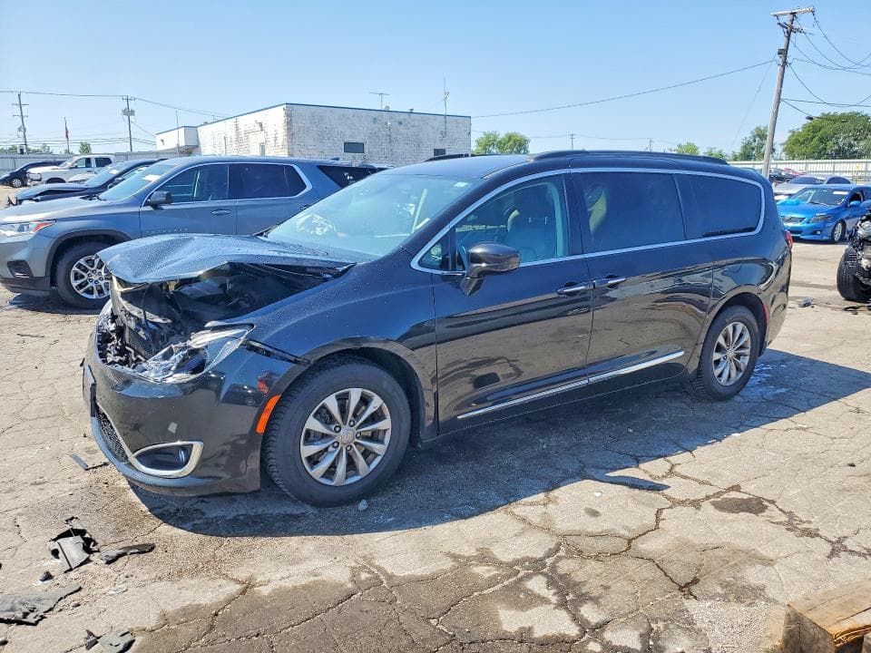 2017 CHRYSLER PACIFICA TOURING L - 1