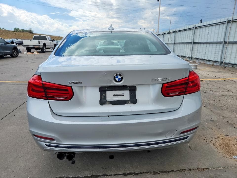 2018 BMW 330 XI 6