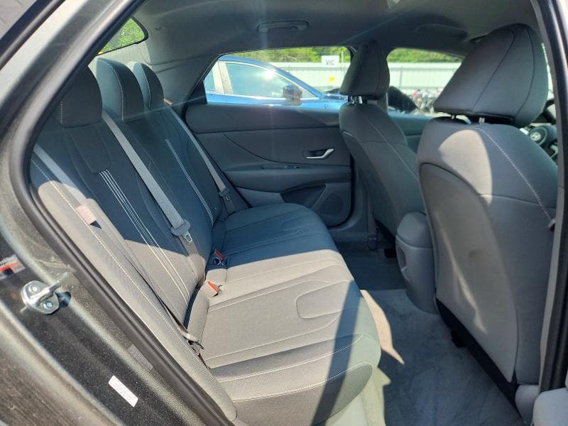 2024 HYUNDAI ELANTRA SEL 10