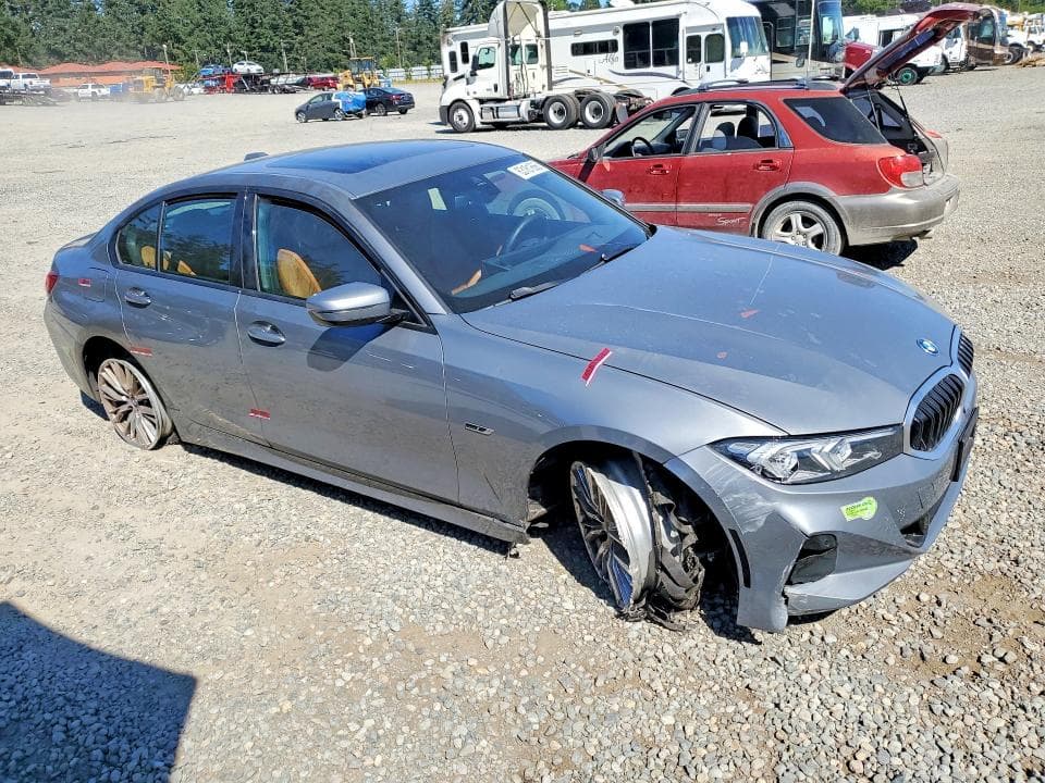 2023 BMW 330E 4