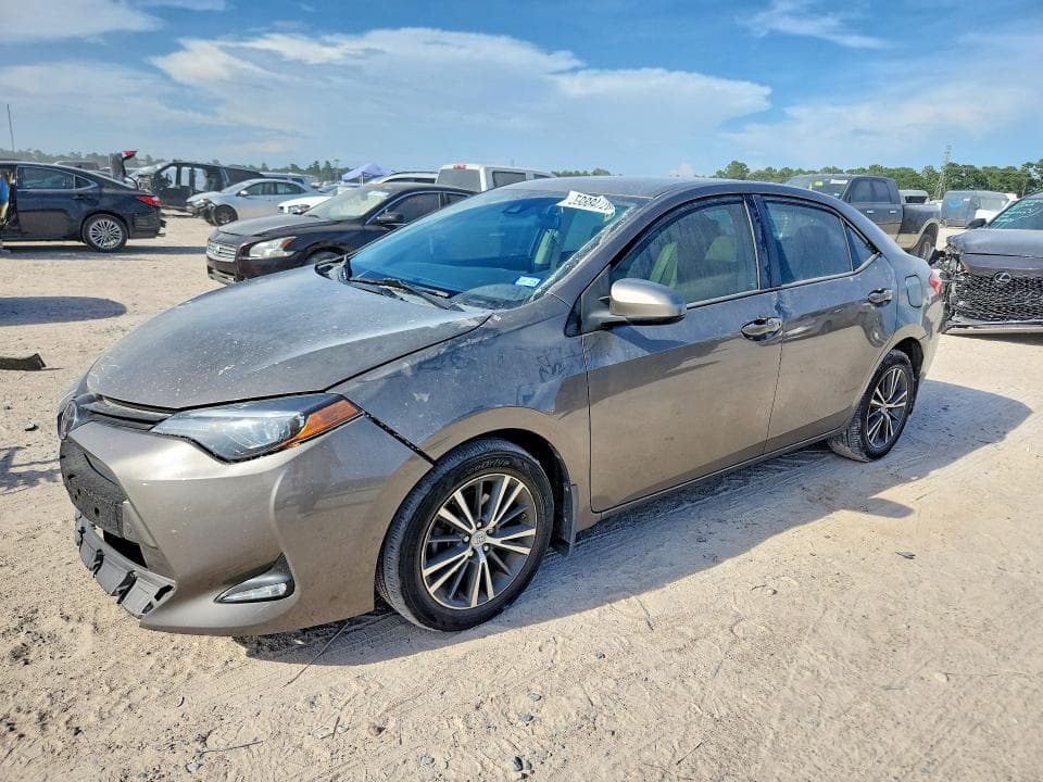 2017 TOYOTA COROLLA LE - 1