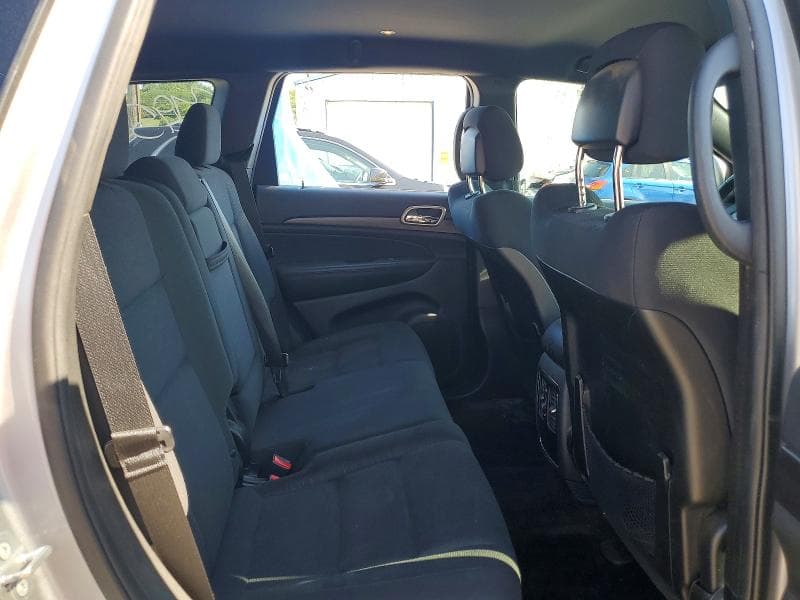 2017 JEEP GRAND CHEROKEE LAREDO 11