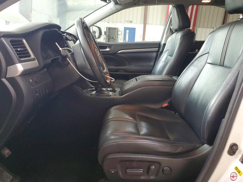 2018 TOYOTA HIGHLANDER SE 7