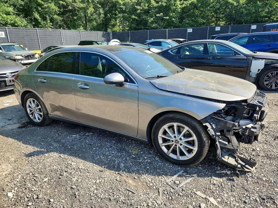 2019 MERCEDES-BENZ A 220 4MATIC 4