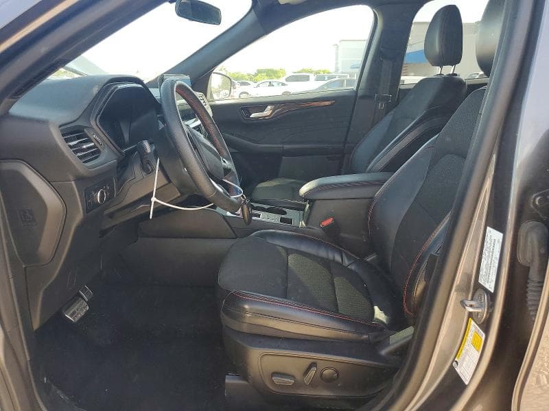 2023 FORD ESCAPE ST LINE 7