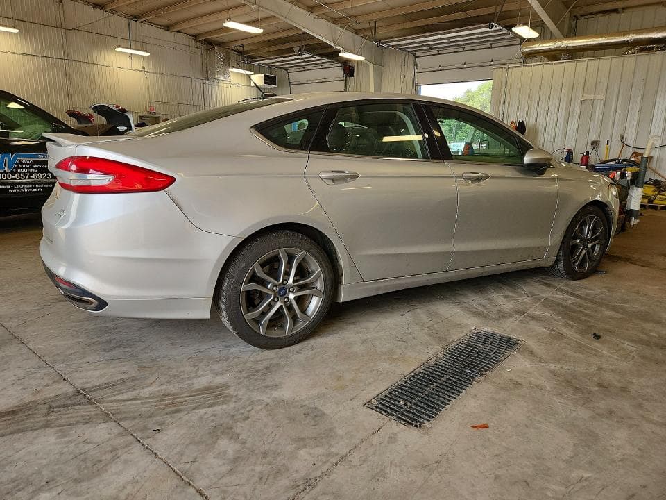 2017 FORD FUSION SE 3