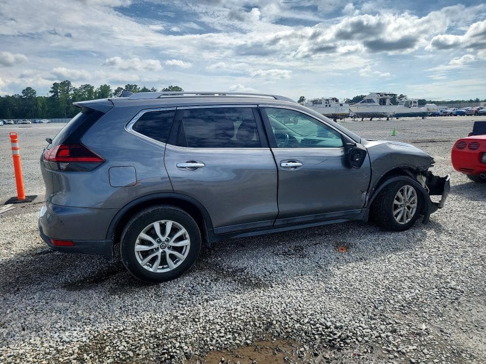 2018 NISSAN ROGUE SV 3