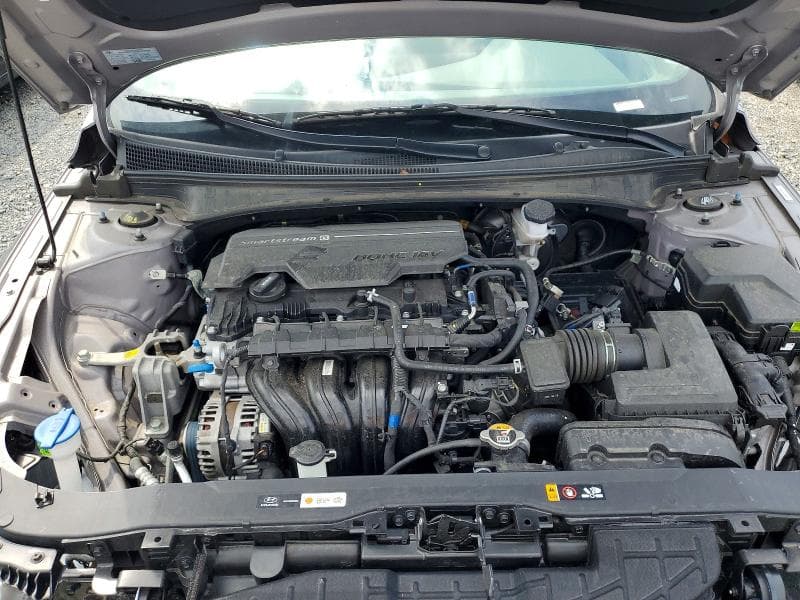 2025 HYUNDAI ELANTRA SEL 11