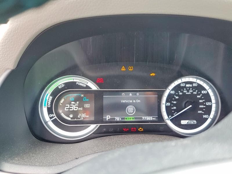 2019 KIA NIRO LX 9