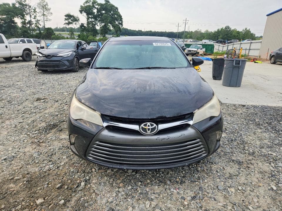 2017 TOYOTA CAMRY LE 5