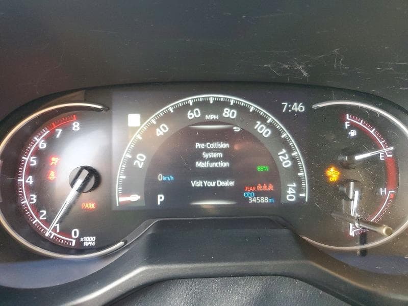 2024 TOYOTA RAV4 XLE 9
