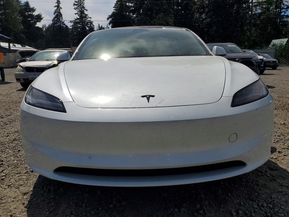 2026 TESLA MODEL 3 5