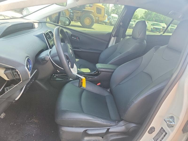 2017 TOYOTA PRIUS THREE TOURING 7