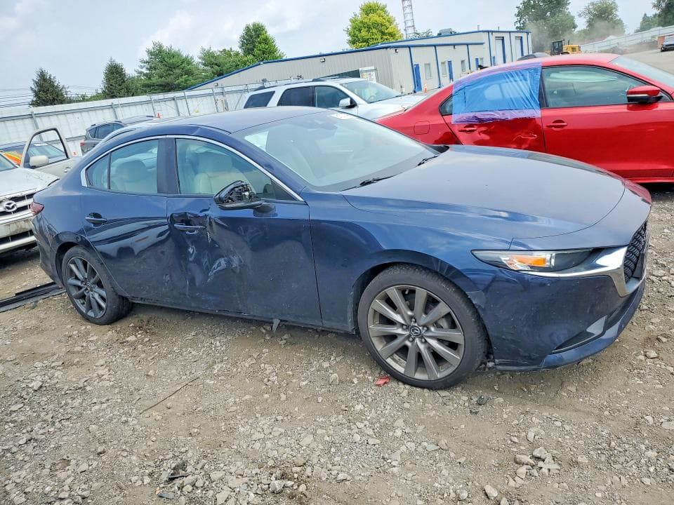 2019 MAZDA 3 SELECT 4