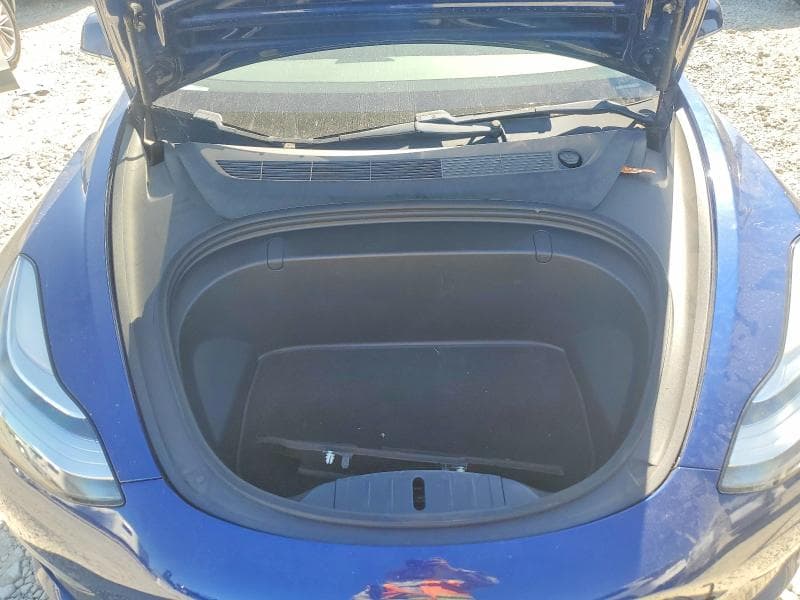 2018 TESLA MODEL 3 11