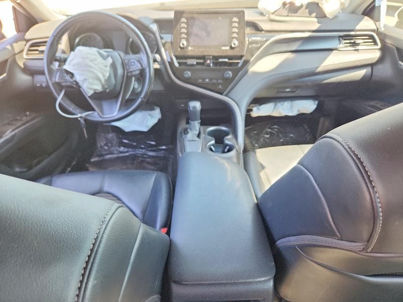2021 TOYOTA CAMRY SE 8