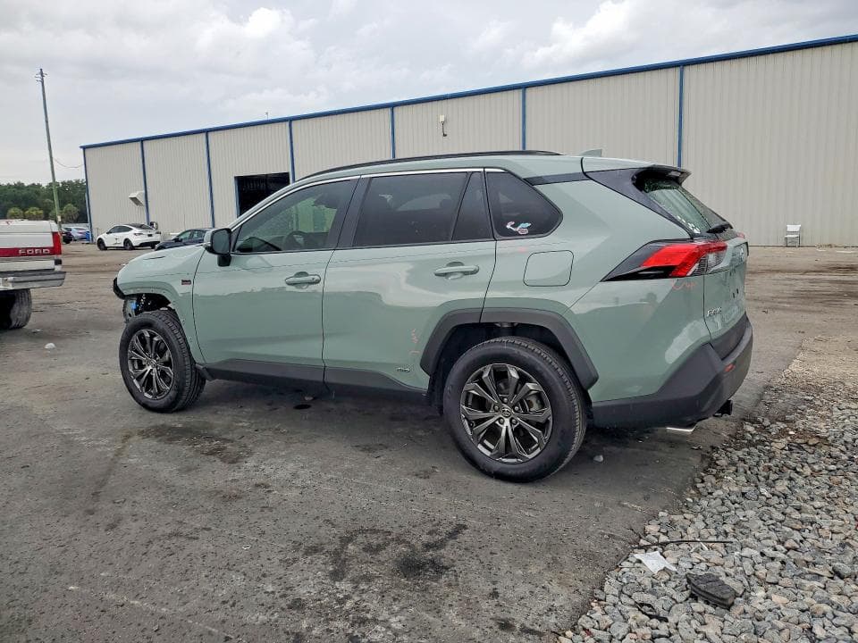 2022 TOYOTA RAV4 XLE PREMIUM 2
