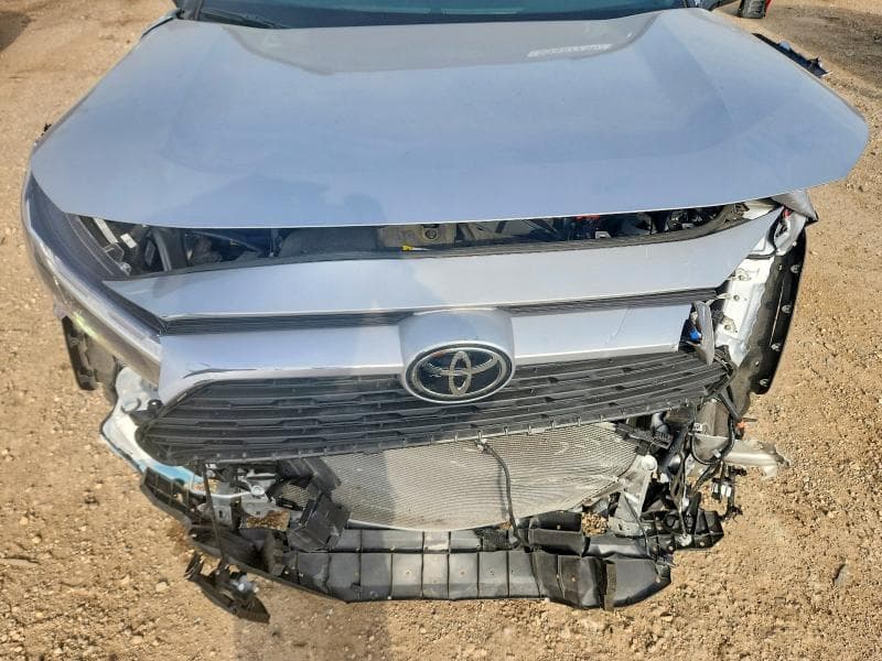 2025 TOYOTA RAV4 XLE PREMIUM 11
