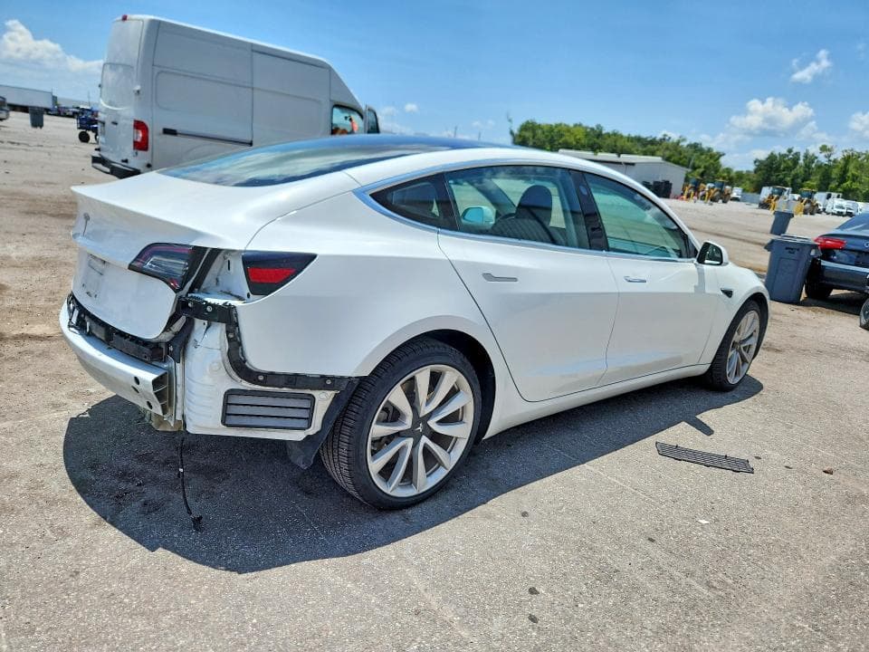 2018 TESLA MODEL 3 3