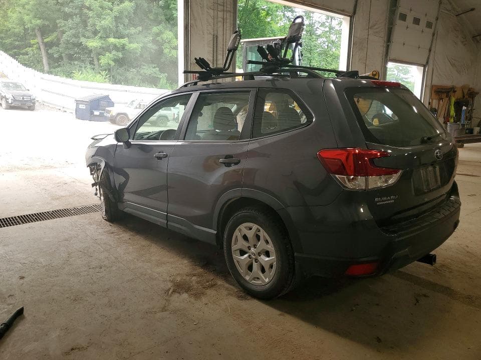 2024 SUBARU FORESTER 2