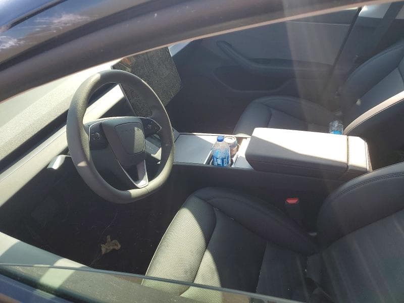 2026 TESLA MODEL 3 7