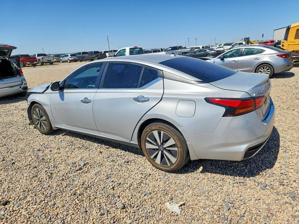 2021 NISSAN ALTIMA SV 2
