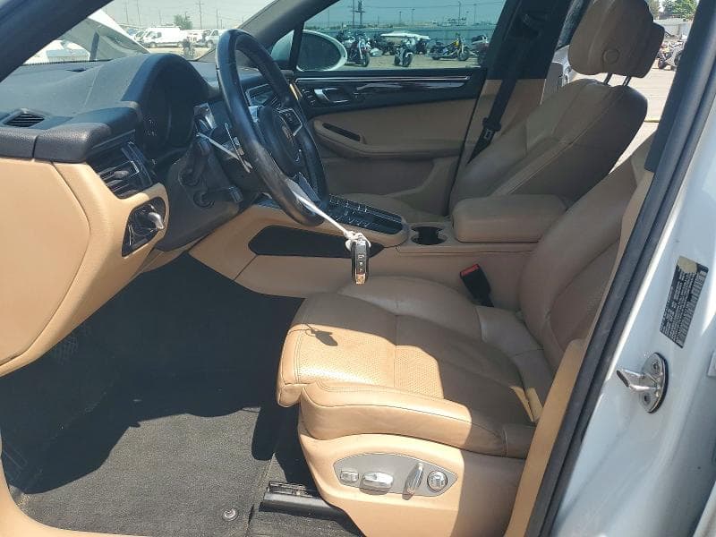 2020 PORSCHE MACAN 7